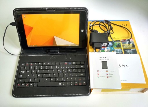 Zdjęcie oferty: Kiano Intelect 8 3G MS Windows tablet klawiatura