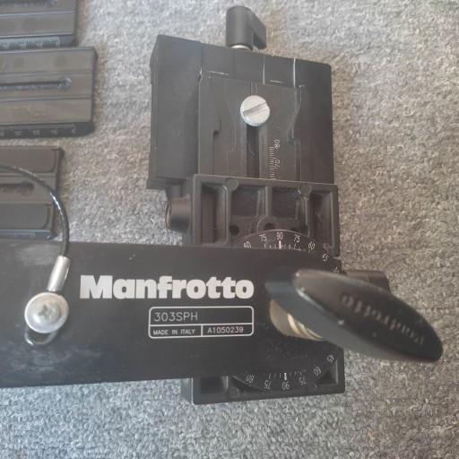 Zdjęcie oferty: Manfrotto Adapter 338  +  Głowica 303SPH 