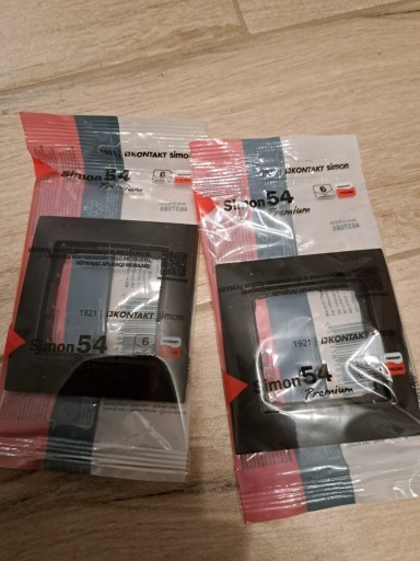 Zdjęcie oferty: Ramka SIMON 54 jednokrotna czarna