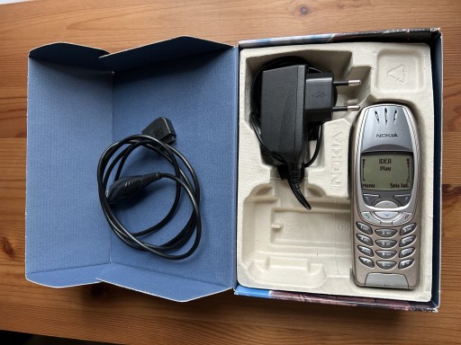 Zdjęcie oferty: Nokia 6310i oryginał PL stan bdb. plus kabel