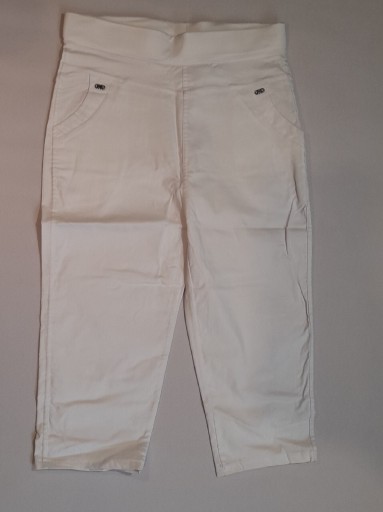 Zdjęcie oferty: Spodnie białe krótkie XL/XXL qyenne shorty