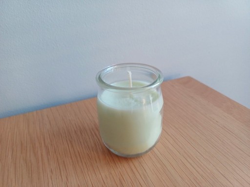 Zdjęcie oferty: Świeczka sojowa sosnowa w szklanym słoiczku