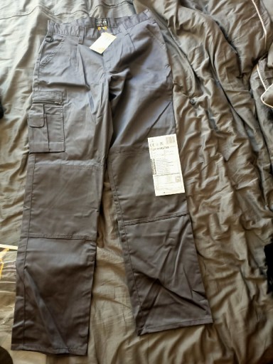 Zdjęcie oferty: Spodnie robocze do pasa LH Vobster roz 102