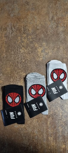 Zdjęcie oferty: Długie Skarpetki SPIDER-MAN rozmiar 40-45. UNISEX 