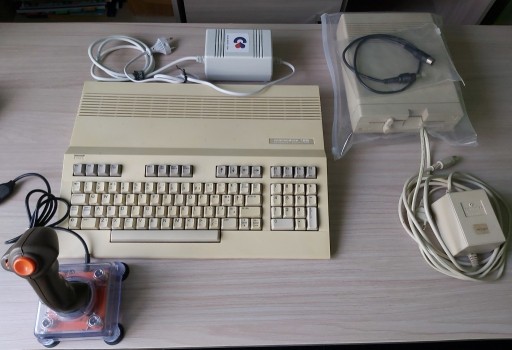 Zdjęcie oferty: Commodore 128 + stacja dysków 1541-II 