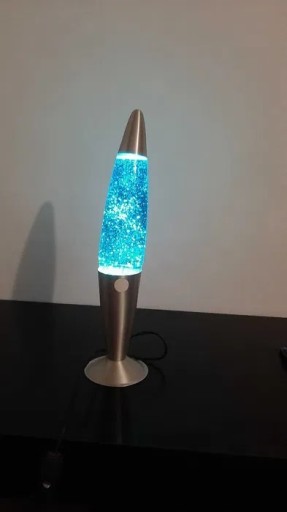 Zdjęcie oferty: Piękna lampka nocna, z podświetlanym brokatem
