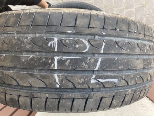 Zdjęcie oferty: Opony bridgestone 235/45 19r cena do negocji