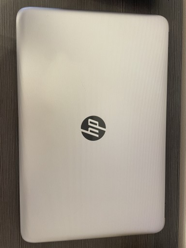 Zdjęcie oferty: Laptop HP srebrny