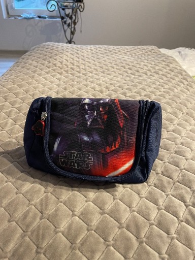 Zdjęcie oferty: Kosmetyczka podróżna Star Wars z haczykiem lustrem
