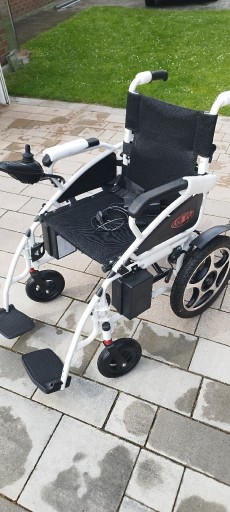 Zdjęcie oferty: Nowy elektryczny wózek inwalidzki 