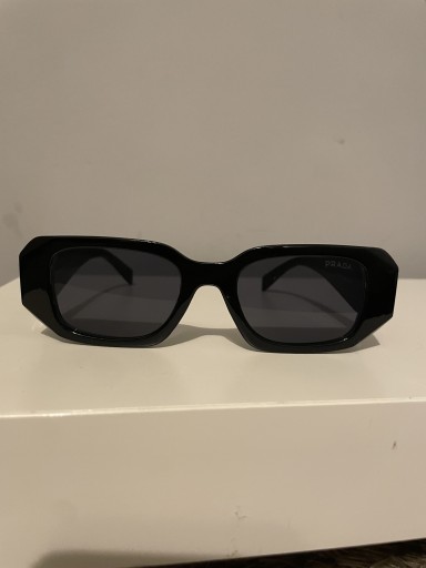 Zdjęcie oferty: Okulary przeciwsłoneczne Prada