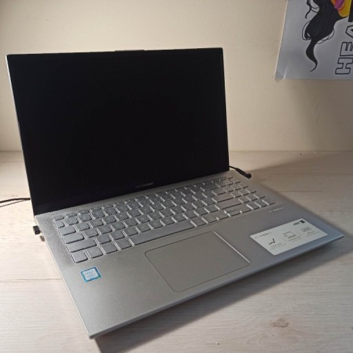 Zdjęcie oferty: Laptop Asus VivoBook 15 