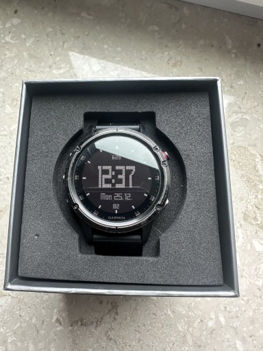 Zdjęcie oferty: Garmin Fenix 5S Sapphire Edition