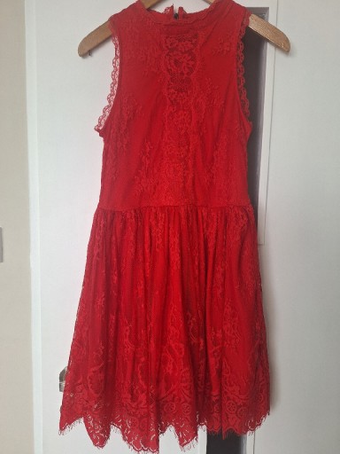 Zdjęcie oferty: Sukienka koronkowa czerwona, rozm.S