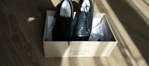 Zdjęcie oferty: Buty, półbuty, chłopięce Lasocki rozmiar 35