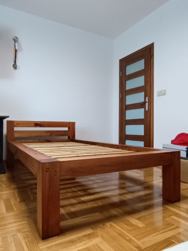 Zdjęcie oferty: Łóżko z litego drewna - 220/110 (SOSNA)