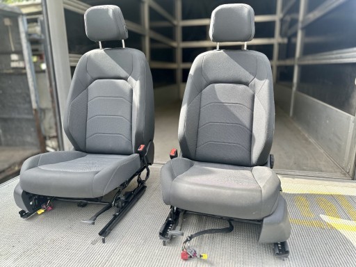 Zdjęcie oferty: fotele i kanapa VW Touareg CR7 2022r