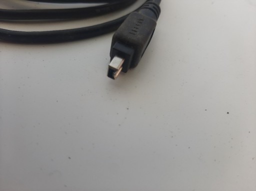 Zdjęcie oferty: Kabel fire wire 6-4 pin IEEE1394 do 400Mb/s