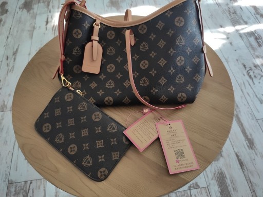 Zdjęcie oferty: Torebka + kosmetyczka LUYIMAIDIER