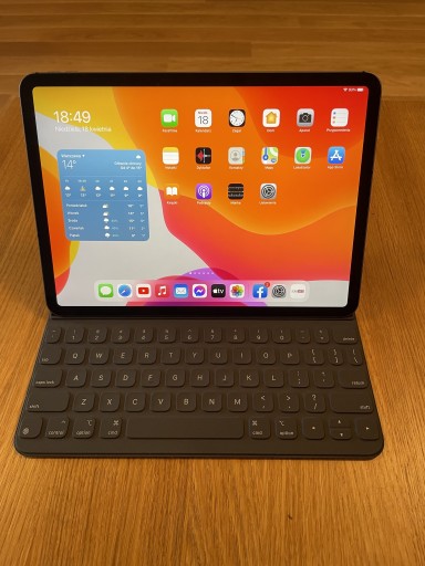 Zdjęcie oferty: iPad Pro 11 1TB Wi-Fi + Cellular + klawiatura