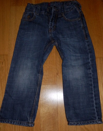 Zdjęcie oferty: Długie spodnie jeansy chłopca jeansowe 92cm C&A