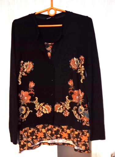 Zdjęcie oferty: Sweterek wraz z bluzką Desiguel S