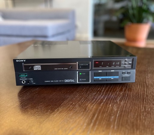 Cdp 101 Cdp 11s 現状品 CDの歴史がここから始まった。ソニーが