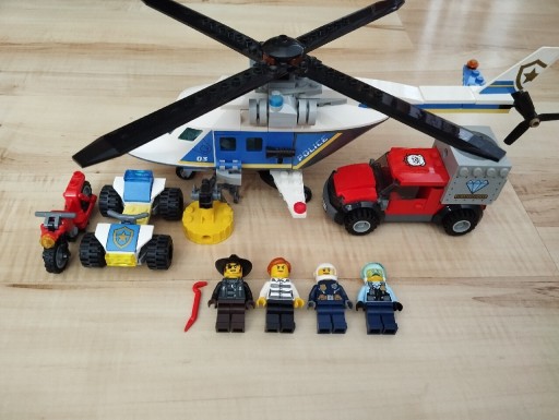 Zdjęcie oferty: Lego City Pościg helikopterem policyjnym 60243