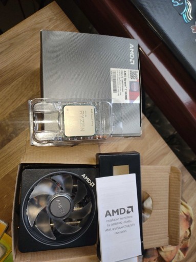 Zdjęcie oferty: Procesor AMD Ryzen 7 3700X 8 x 3,6 GHz