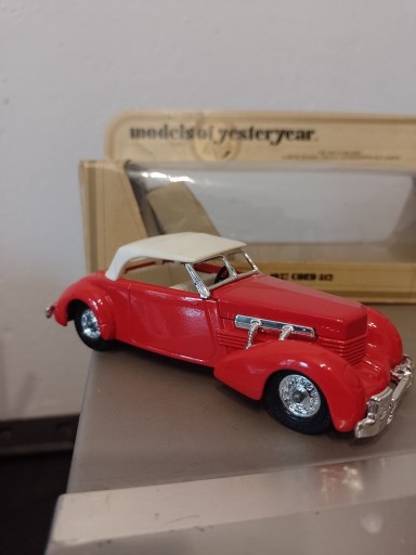 Zdjęcie oferty: Matchbox models of yesteryear y-18 Cord 812 