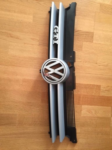 Zdjęcie oferty: Oryginalny Grill Golf IV GTI