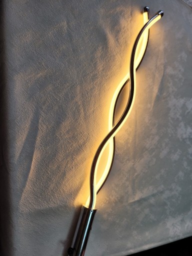 Zdjęcie oferty: Lampa/lampka w kształcie fali