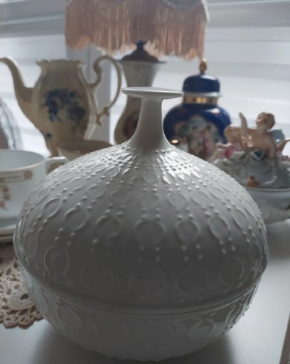 Zdjęcie oferty: Wallendorf szkatułka,  puzderko  , porcelana