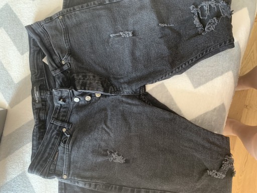 Zdjęcie oferty: Jeansy damskie Balenciaga 40 dziury skinny