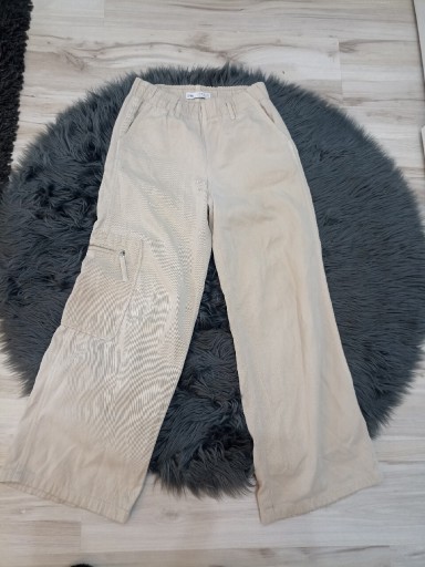 Zdjęcie oferty: Jasne młodzieżowe spodnie, Zara,164 cm