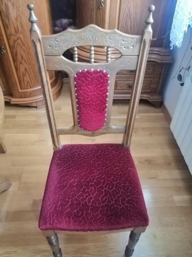 Zdjęcie oferty: Krzesła dębowe do salonu 6 szt