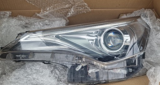 Zdjęcie oferty: Lampa Avensis T27 lift