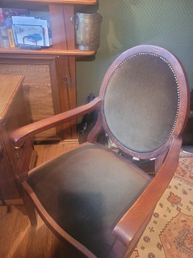 Zdjęcie oferty: Biurko +krzesło dębowe 