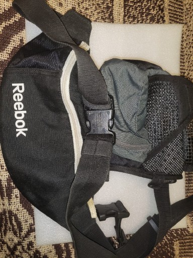 Zdjęcie oferty: Nerka Rebook i nosidełko na bidon