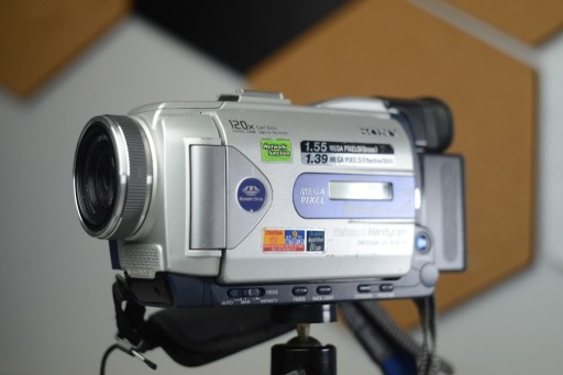 Zdjęcie oferty: Kamera Noktowizor SONY TRV50E, ładowarka i bateria