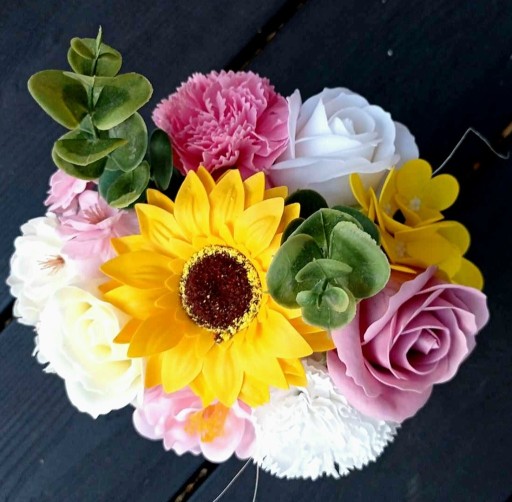Zdjęcie oferty: Flowerbox z kwiatów mydlanych
