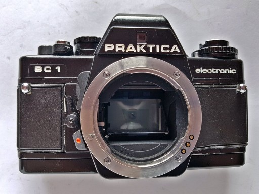 Zdjęcie oferty:  Praktica  BC 1 electronic  -  korpus do naprawy.