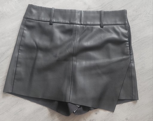 Zdjęcie oferty: Spódnica spodnie spodenki Eco skóra Zara 