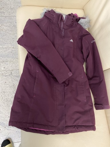 Zdjęcie oferty: Trespass dłuższa kurtka dziewczęca zimowa 134/140