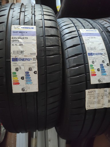 Zdjęcie oferty: Michelin Pilot Sport 4 235/45/R19 99Y Renforce XL