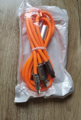 Zdjęcie oferty: Kabel USB do ładowania urządzeń