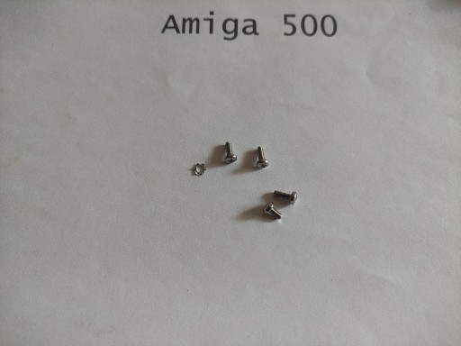 Zdjęcie oferty: Amiga 500 - Komplet śrubek do montażu FDD