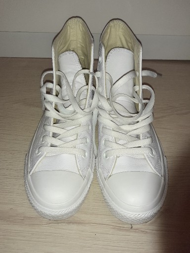 Zdjęcie oferty: Buty CONVERSE roz. 39,5