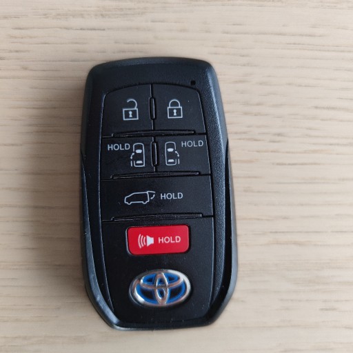 Zdjęcie oferty: Toyota Sienna 2021 kluczyk Smart Key używany OEM