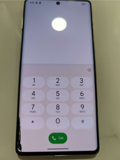 Zdjęcie oferty: Google Pixel 7 Pro Hazel 12/128 – stan dobry, lekka wada ekranu